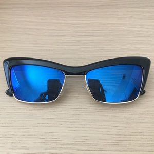 Women’s sunglasses